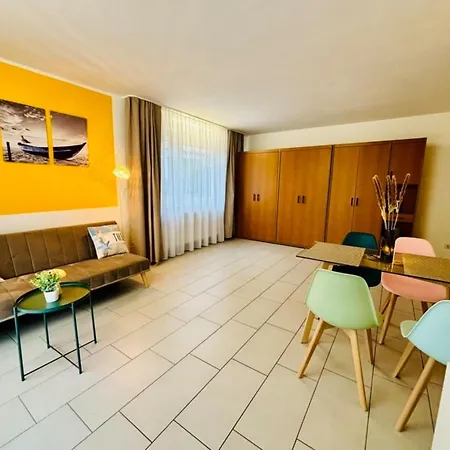 Neu Grosser Eingezaeunter Garten - Apartmenthaus-usedom Familie Stopp 